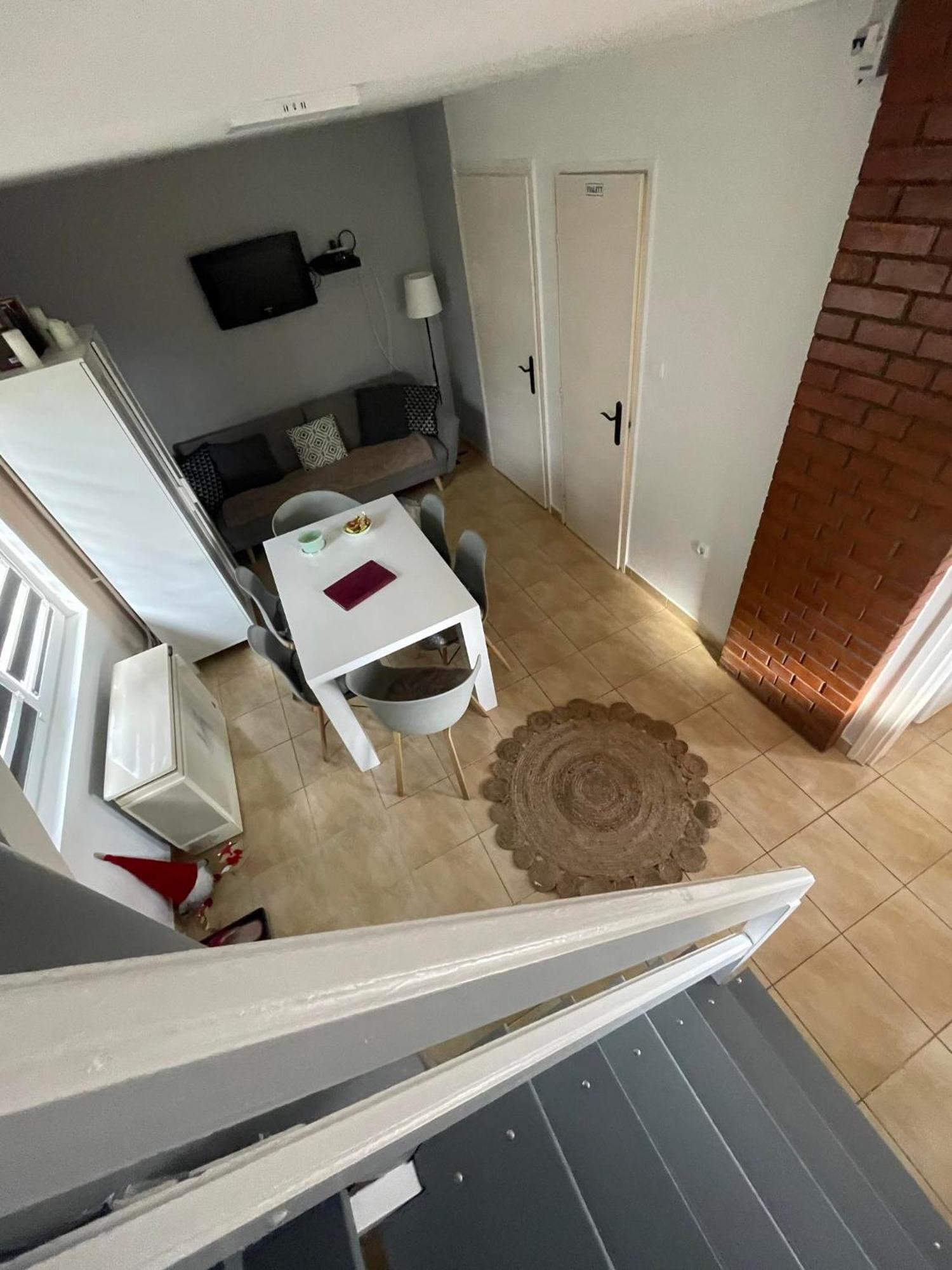 Chill Apartman Oroshaza Bagian luar foto