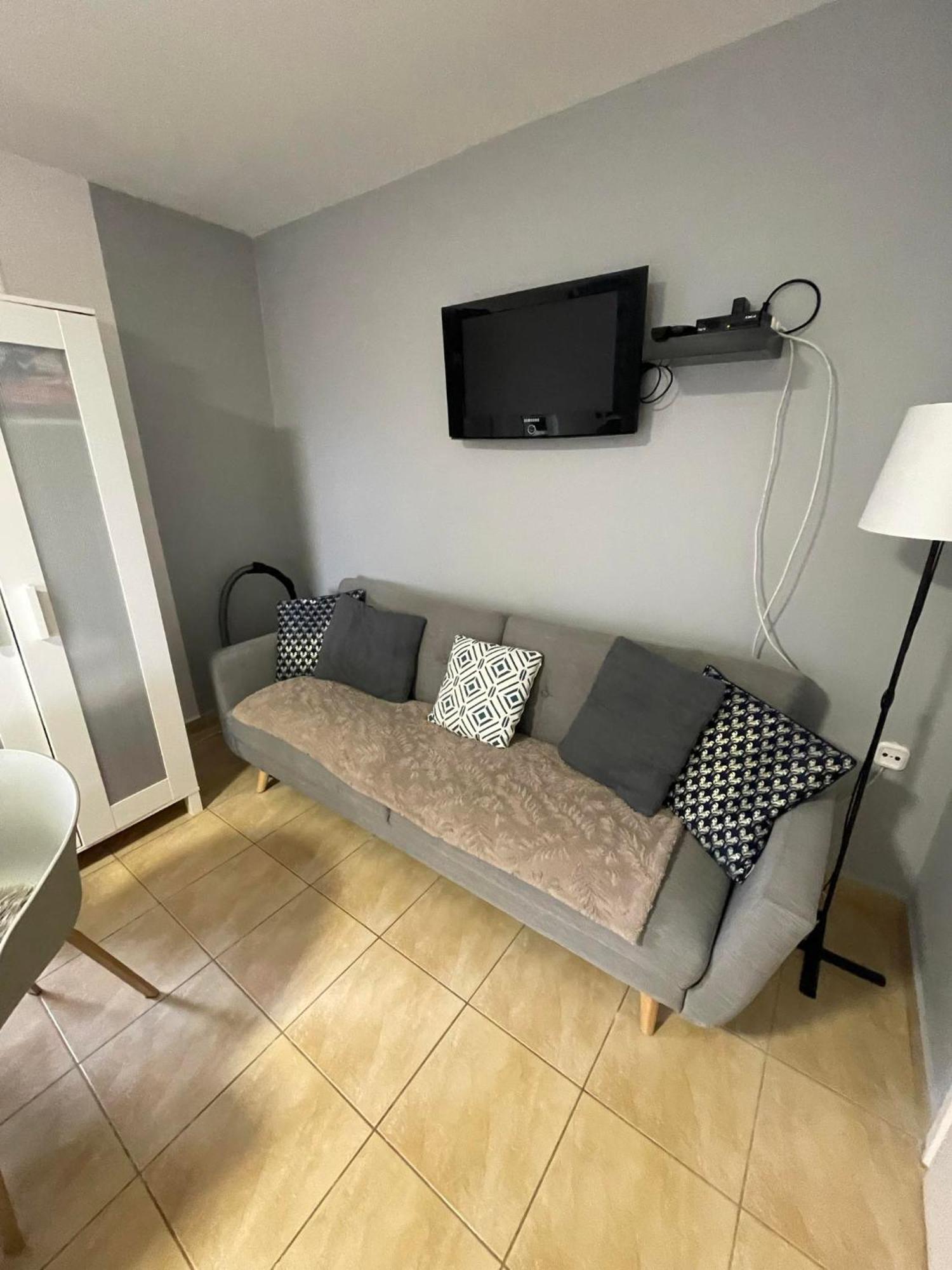 Chill Apartman Oroshaza Bagian luar foto