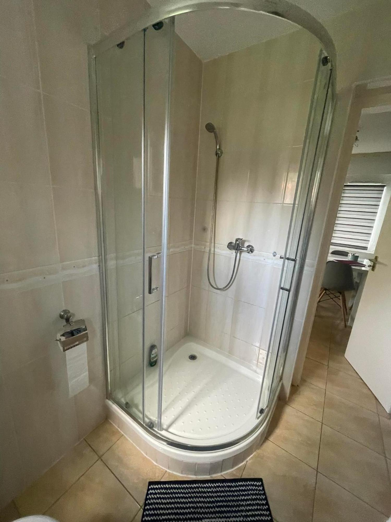 Chill Apartman Oroshaza Bagian luar foto