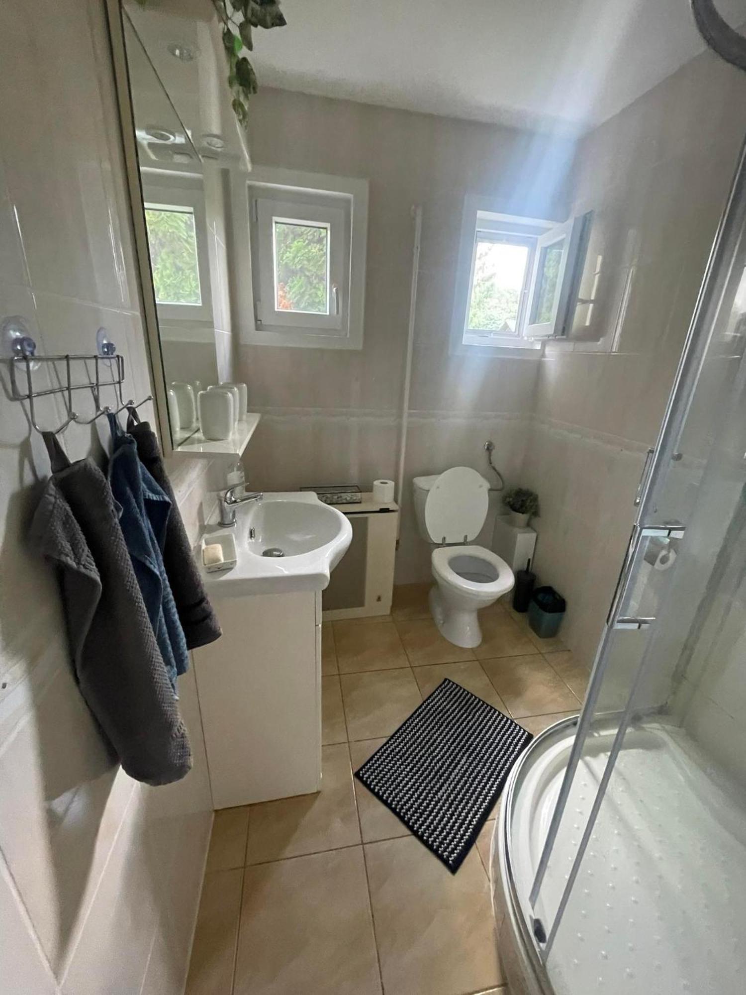 Chill Apartman Oroshaza Bagian luar foto